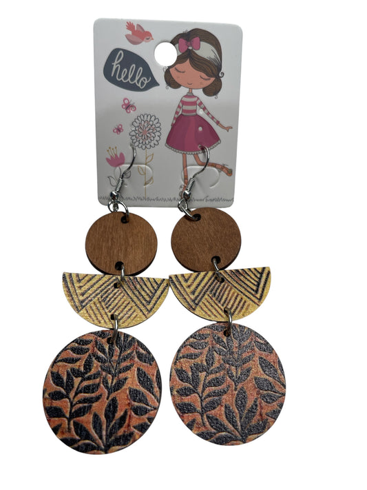 Boho Geometric Leaf Drop Earrings – Wooden & Patterned Design 🌿